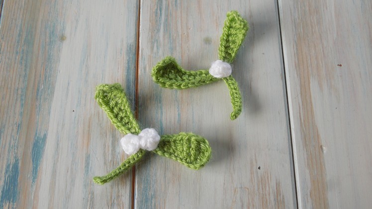 (crochet) How To Crochet Mistletoe - Yarn Scrap Friday