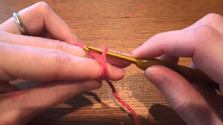 (Crochet) How To Make a Slip Knot