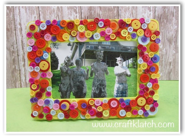 DIY Button Frame Mother's Day Gift Craft Idea