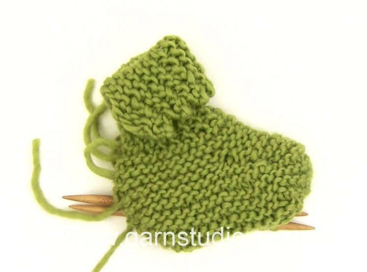 DROPS Knitting Tutorial: How to knit the slippers in Baby Drops 25-4