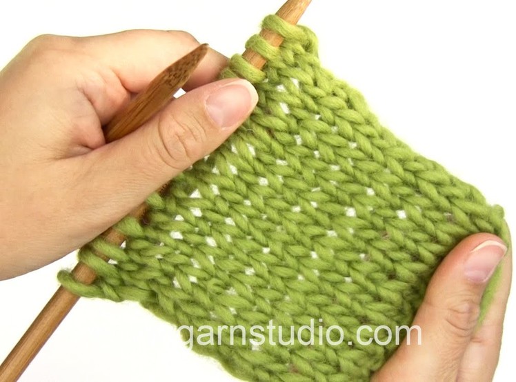 DROPS Knitting Tutorial: How to knit in the Portuguese style