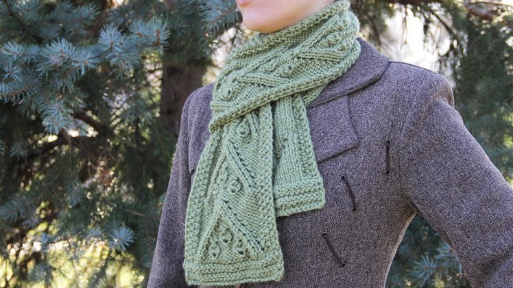 How to knit a Christmas scarf - video tutorial for beginners.
