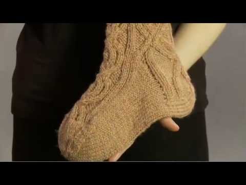 #24 Cabled Socks, Vogue Knitting 2008.09