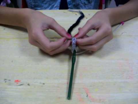 How to crochet a beaded bracelet Part 1