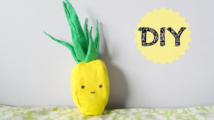 DIY: Pineapple Pillow (No sew)