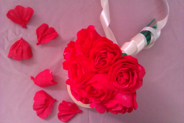 How to make tissue paper flowers : tissue paper roses