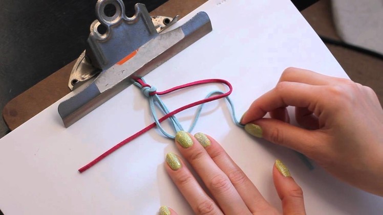 DIY: How to Tie A Basic Square Knot (Friendship wrap bracelet tutorial)