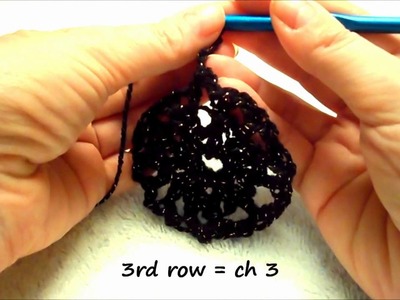 How to Crochet a Spiderweb Halloween Decoration.wmv