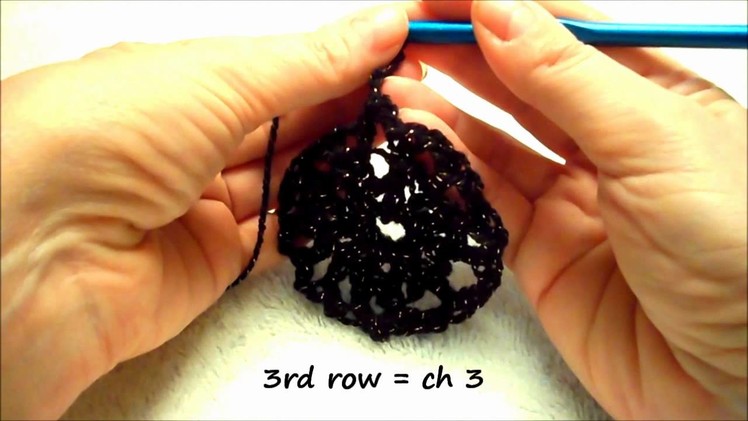 How to Crochet a Spiderweb Halloween Decoration.wmv