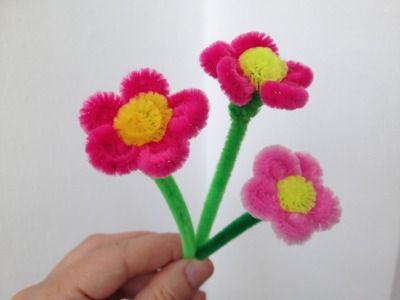 How to make a little pipe cleaner flower