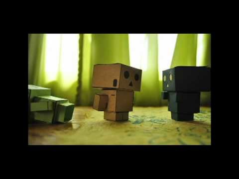 A short papercraft Danbo film I made XD