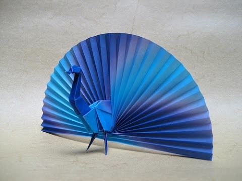 Origami peacock by Vicente Palacios