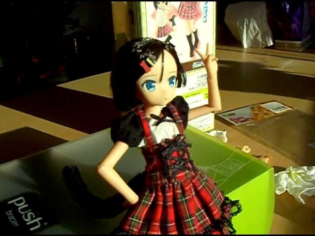 Azone Tsukiko Tsutsukakushi doll with different dress