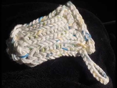 DIY free pattern: Loom Knitting a Soap Bag on a 12 peg loom.
