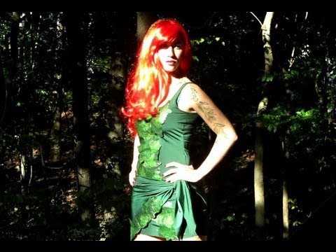 DIY Poison Ivy Halloween Costume!
