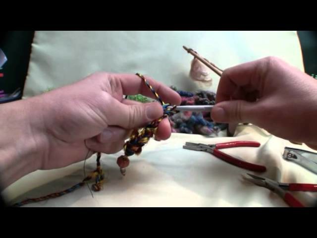 How To Crochet BFF Eccentric Bracelets