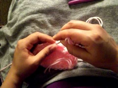 How to make baby booties on round loom 4 of 6
