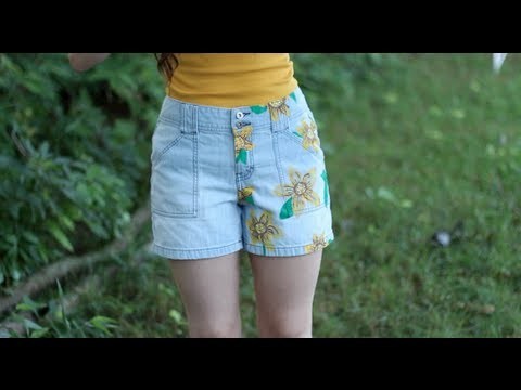 Poppin' Tags: Thrifting Back To School DIY Projects (Sunflower Shorts and Dorm Decor)