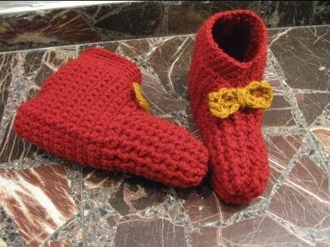 Simple Crocheted Booties - Left Handed Crochet Tutorial