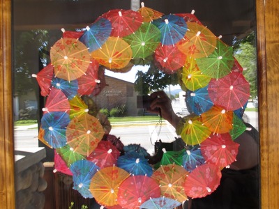 DIY Drink Umbrella Wreath