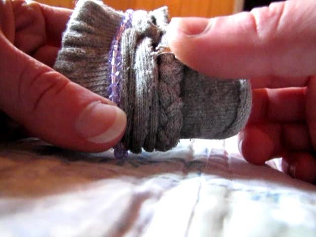 DIY What to do with old socks - Easy comfy, wrap, sweatband, bracelet thingies.