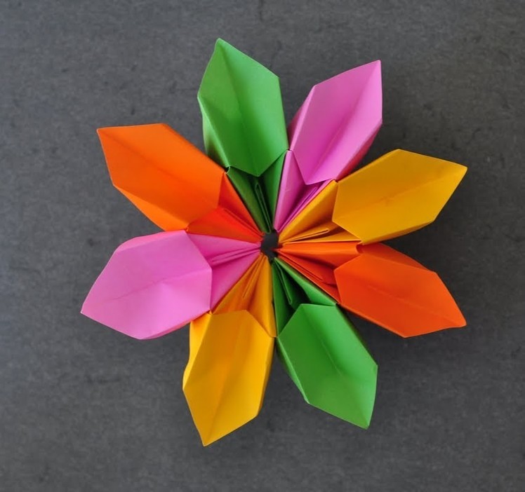 Origami - How to fold a Magic Flower