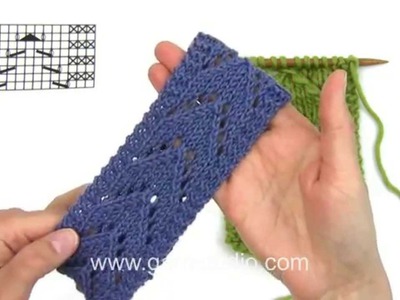 DROPS Knitting Tutorial: How to work a beautiful hair band after chart A.4 in SmåDROPS 26-6