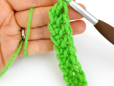 Episode 196: How To Crochet the Foundation Double Crochet Stitch (fdc)