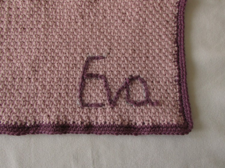 How to crochet a personalised baby blanket - crochet monogrammed blanket