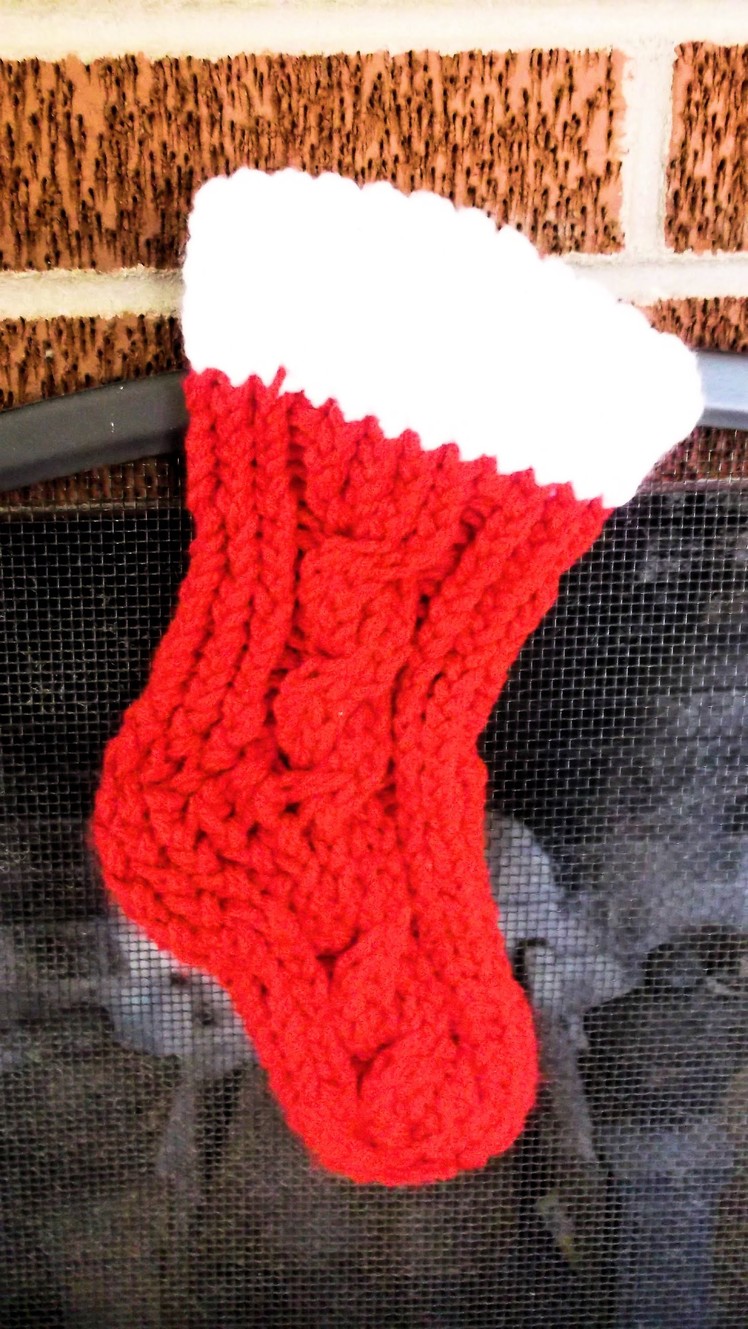 How to Loom Knit a Stocking. Booties Simple and Cabled