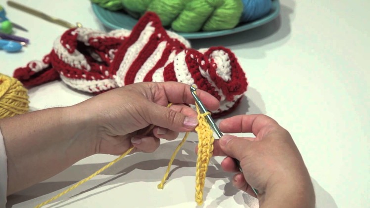 How to Crochet a Diagonal : Crocheted Items
