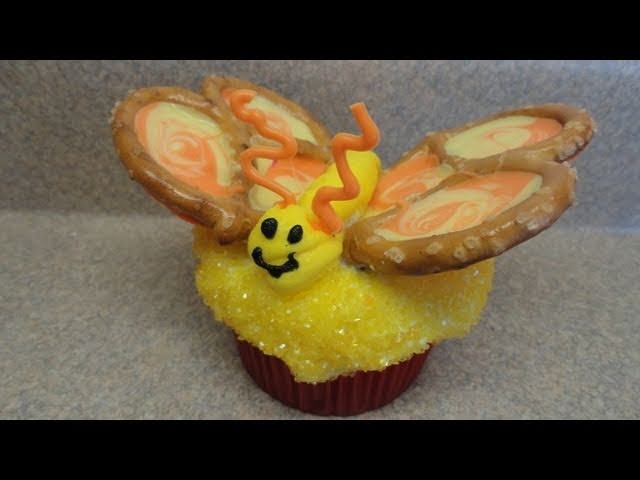 Decorating Cupcakes #40: Pretty Pretzel Butterflies