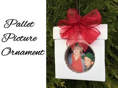 DIY Pallet Picture Frame Ornament