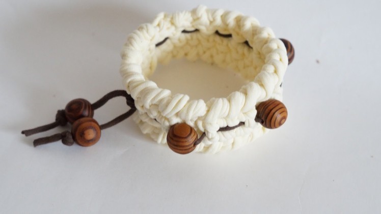 Make a Crocheted Summer Bracelet with Beads - DIY Style - Guidecentral