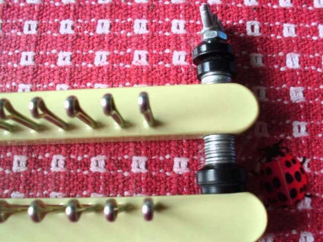 Adjusting gauge on double knitting boards.wmv