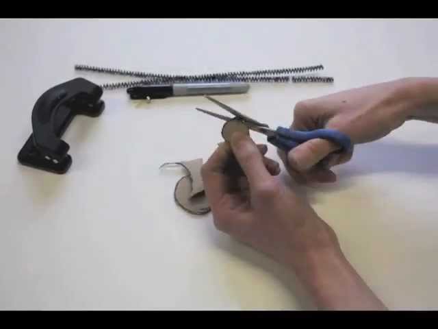 How to Make a Spider - art and craft projects for kids