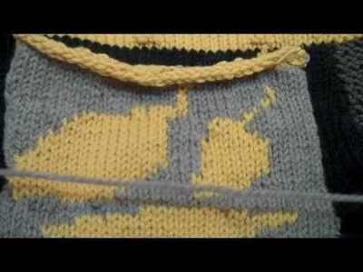 She-Knits V12 - Autumn 12- How to  seam an exterior pocket on a knit bag