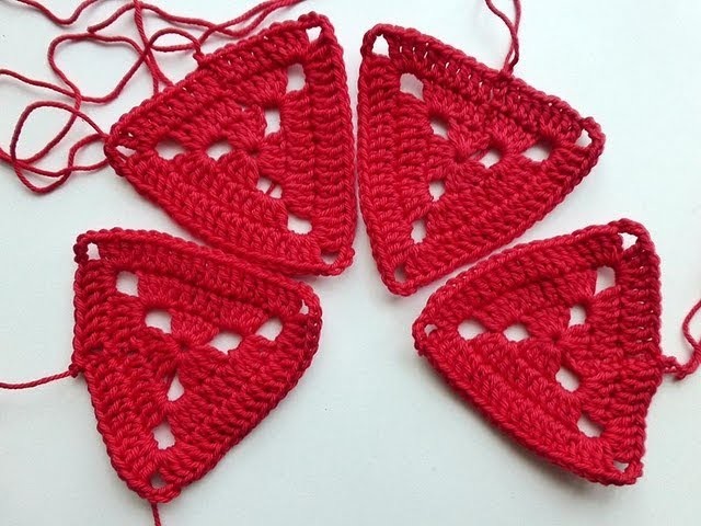 Advent Calendar * December 13, 2012 * Crochet Granny Triangle
