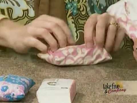 CraftSanity on TV: Making a tissue cozy