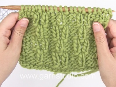 DROPS Knitting Tutorial: How to work a mosaic pattern