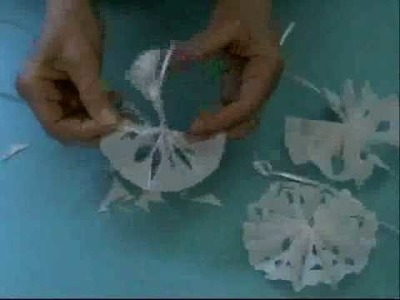 Easy Crafts - Three Dimensional Snowflake