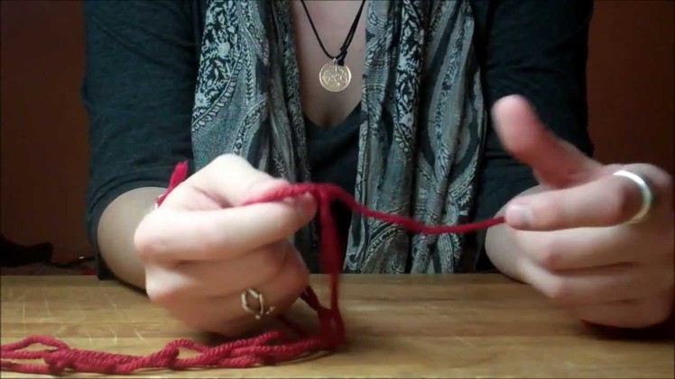 How to Hand Knit a Scarf!