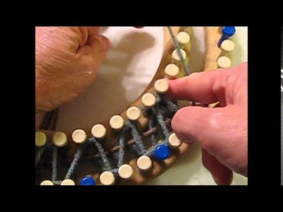 Rib wrap stitch for knitting board