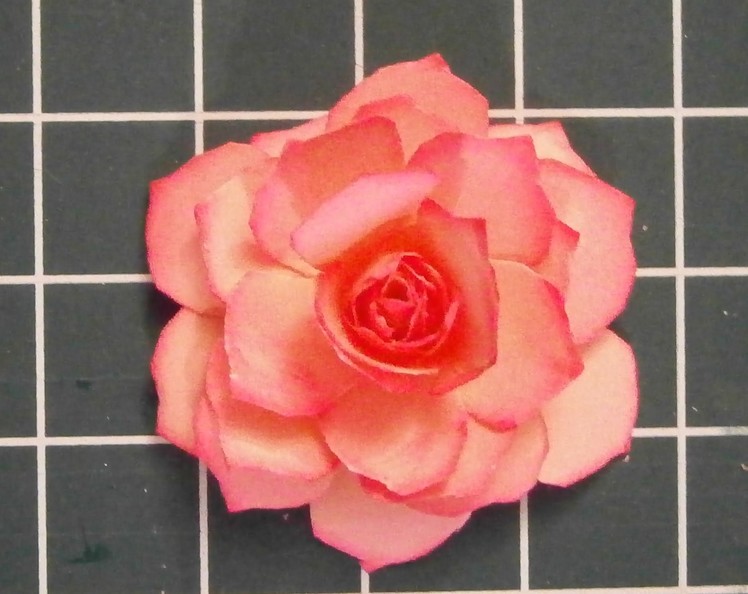 Decoration for Mother's Day gift: tutorial paper rose DIY
