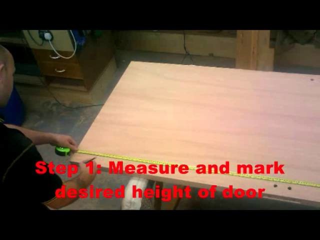 How to cut a timber door