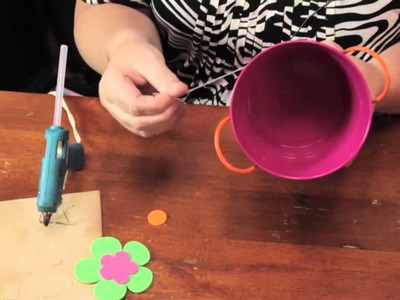 How to Decorate a Pot : Summer Crafts