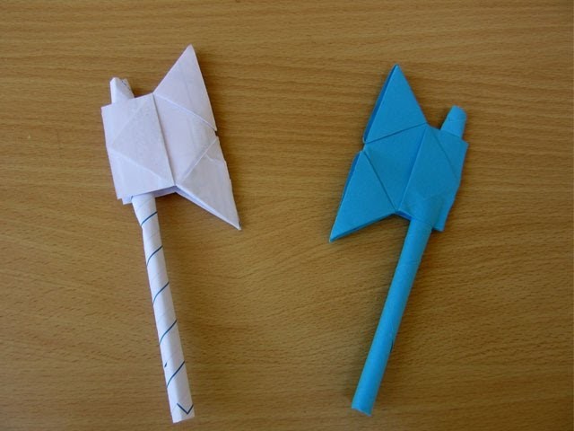How to Make a Paper Battle Axe - Easy Tutorials