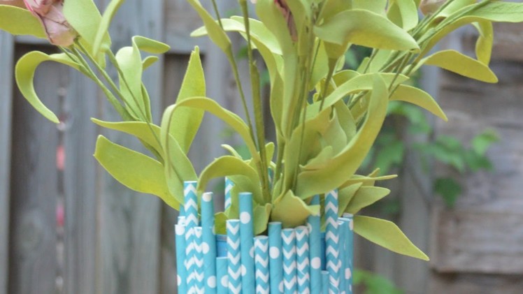 Make a Beautiful Vase with Paper Straws. - DIY  - Guidecentral