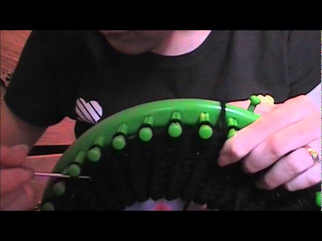 How to loom knit a hat part 2 makeing the brim