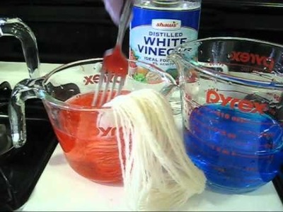 Dip Dyeing Yarn: Creating Multicolored Yarn in the Microwave with Food Coloring